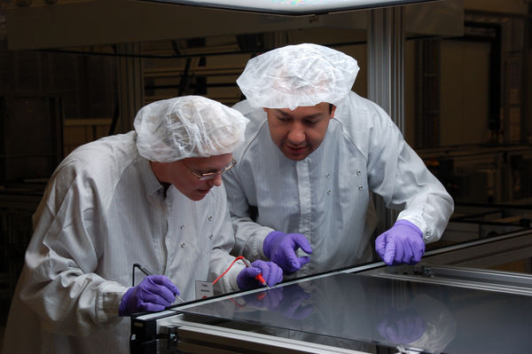 Qualitätskontrolle bei CIS-Solarzelle