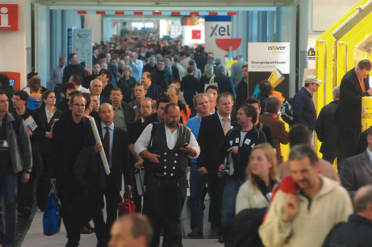 Besucherrekord auf der BAU 2007: Die Baukonjunktur belebt auch das Messegeschäft.</ - © Messe München
