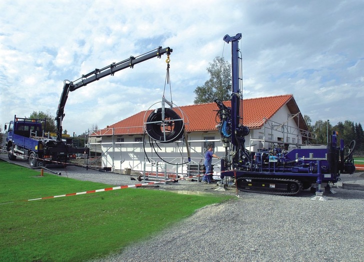 Weishaupt: Sondenbohrung für Wärmepumpen als Komplettpaket zum bundesweit garantierten Festpreis. - © Weishaupt
