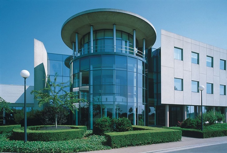 Daikin-EuropeHeadquater. Aufgrund günstiger Rahmenbedingungen wuchs der Umsatz im Fiskaljahr 2006 um 24 %.