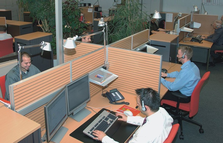 Viessmann: Über die zentrale Rufnummer (0180) 3 25 25 16 ist rund um die Uhr an 365 Tagen im Jahr ein kompetenter Ansprechpartner erreichbar.