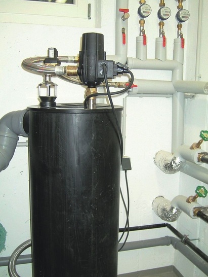 Jedes Gebäude der Camphill Schulgemeinschaft Föhrenbühl hat eine eigene Versorgungsstation für Betriebswasser mit werkseitig vorgefertigtem Trinkwassernachlauf nach DIN 1988.