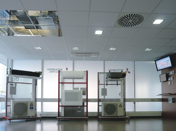 Mitsubishi Electric: Neben der kundennahen Präsentation modernster Klimatechnik bietet das Klima-Unternehmen nun auch in Stuttgart praxisorientierte Schulungen für Teilnehmer aus dem süddeutschen Raum an. - © Mitsubishi Electric
 Mitsubishi Electric: Neben der kundennahen Präsentation modernster Klimatechnik bietet das Klima-Unternehmen nun auch in Stuttgart praxisorientierte Schulungen für Teilnehmer aus dem süddeutschen Raum an.