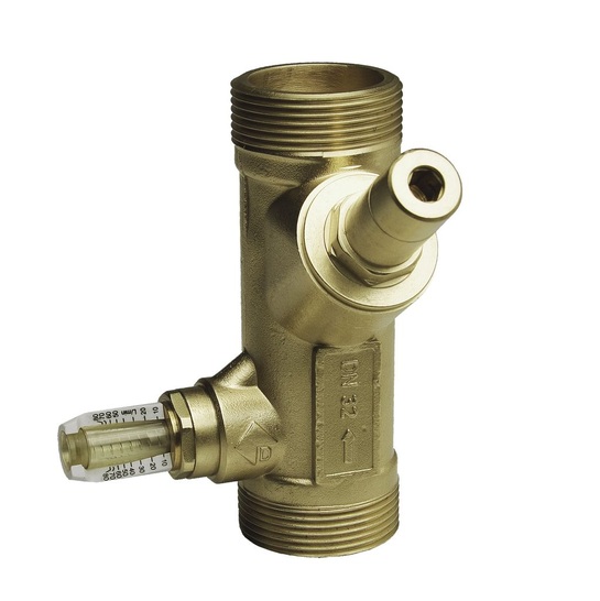 Watts Industries: Schrägsitz-Strangregulierventil mit permanenter Volumen­strom­messung.