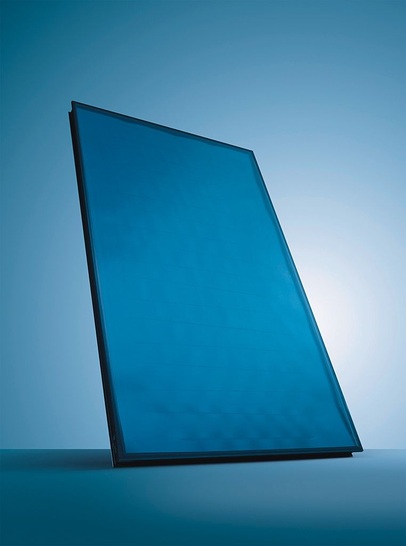 Vaillant: Solar-Flachkollektor in vertikaler und horizontaler ­Ausführung für Auf-, In- und Flachdachmontage.