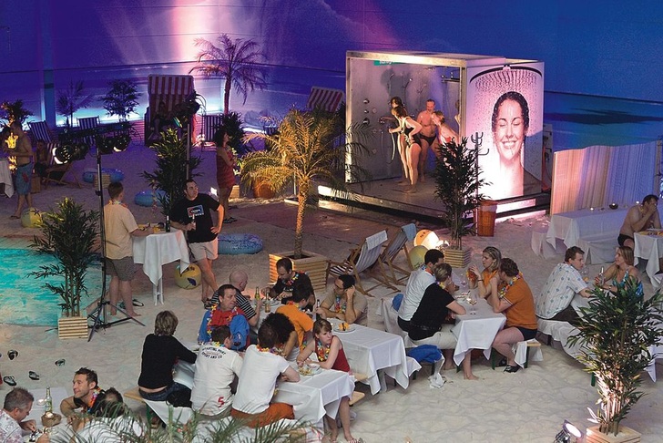 Hansgrohe: Probeduschen für Fachleute.