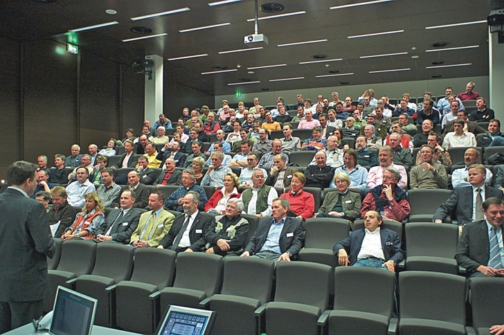 Fast 200 Gäste informierten sich auf dem 30. Uponor Fachkongress über Energieeffizienz und energetische Optimierung.
