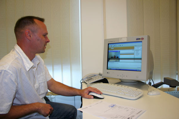 Service-Meister Torsten Widawski nutzt Bravis Professional am Berliner Standort der Kühlanlagenbau Nord GmbH.