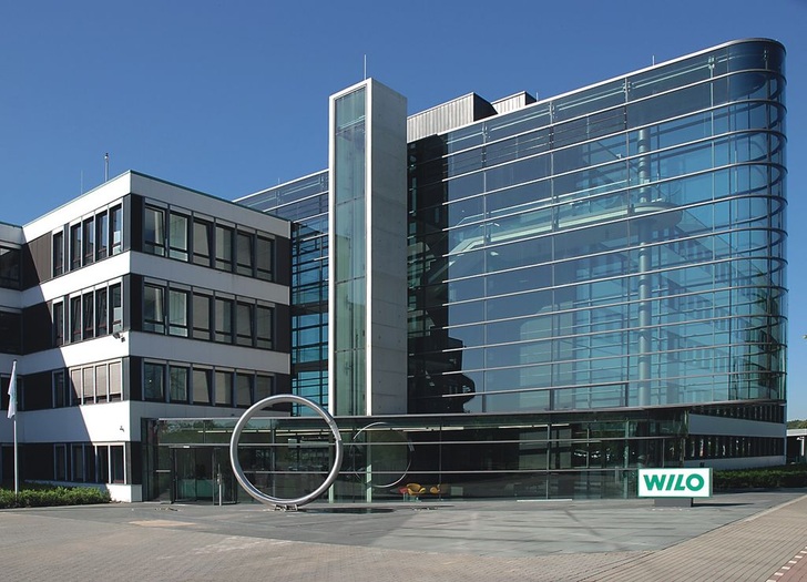 Hauptsitz der Wilo SE in Dortmund. Der weltweit führende Hersteller von Pumpen und Pumpensystemen hat von der deutschen zur europäischen Aktiengesellschaft gewechselt.