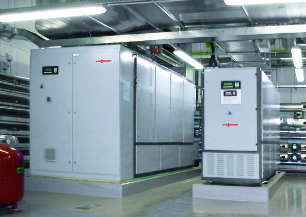 BHKW-Module aus dem ESS-Lieferprogramm mit Leistungen von 140 kWel (links) und 50 kWel.