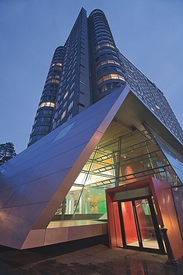 Eine der Hansgrohe Landmarken im Wachstumsmarkt Russland: Der Luxus Wellness-Park „ELSE Club“ in Moskau setzt auf Armaturen und Brausen des Schwarzwälder Unternehmens.