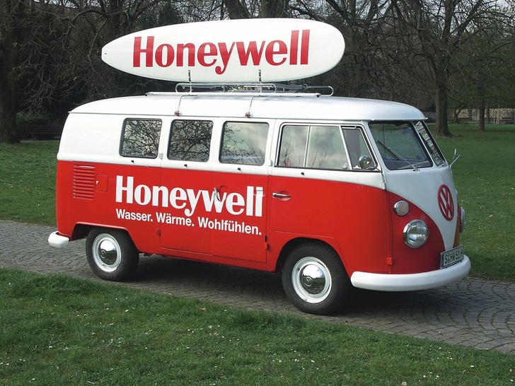 Vom Fußball-Event über Open-Air-Festivals bis hin zum lokalen Kundenbindungsevent — die Einsatzgebiete des WWW-Mobils von Honeywell sind vielseitig. - © Honeywell
 Vom Fußball-Event über Open-Air-Festivals bis hin zum lokalen Kundenbindungsevent — die Einsatzgebiete des WWW-Mobils von Honeywell sind vielseitig.