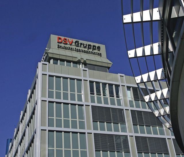 Die DSV-Gruppe ist spezialisierter Lösungsanbieter für die Unternehmen und Verbände der Sparkassen-Finanzgruppe und zählt zu den zehn umsatzstärksten Medienhäusern Deutschlands.