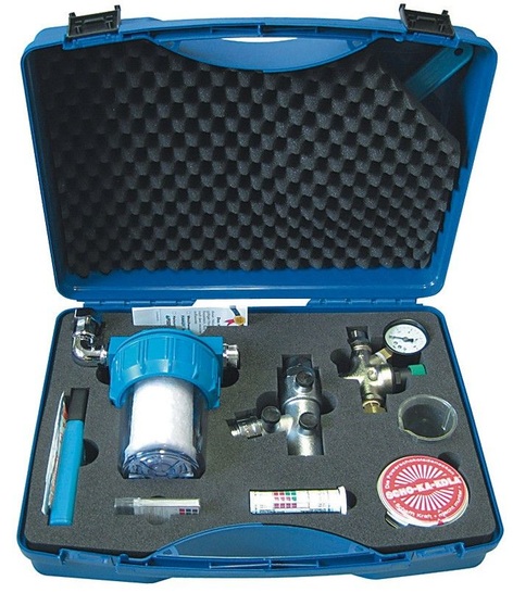 Hannemann: Zubehörkoffer zur Heizungswasseraufbereitung Hardy Case.