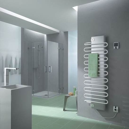 Kermi: Designheizkörper Jive, auch mit Elektro-Zusatzheizung.
