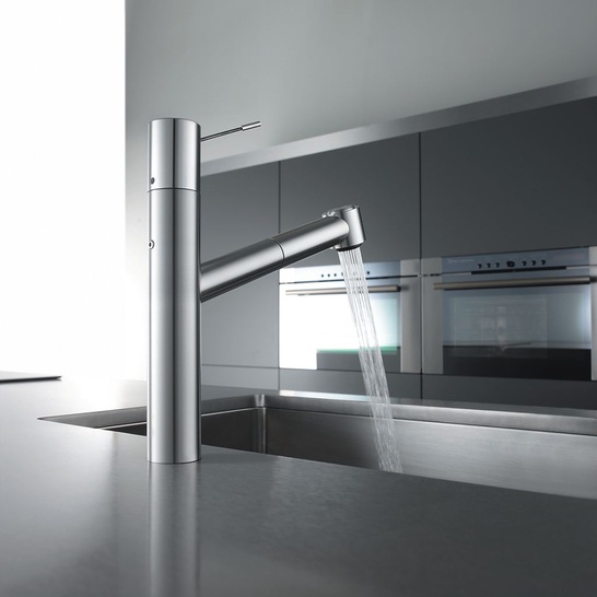 KWC: Die topbediente Ausführung von KWC ONO ist auch mit Auszugsbrause erhältlich.