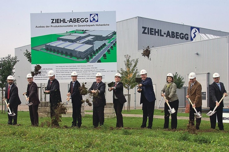 Spatenstich für die Erweiterung des Ziehl-Abegg Zweigwerks im Gewerbepark Hohenlohe.