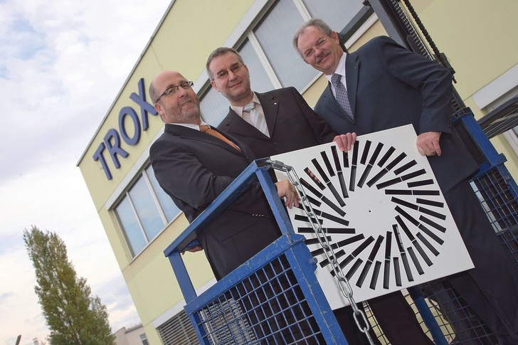 Das erfolgreiche Trox-Management (v.l.): Lutz Reuter, Reinhard Grill und Johann Beilein. - © Trox
