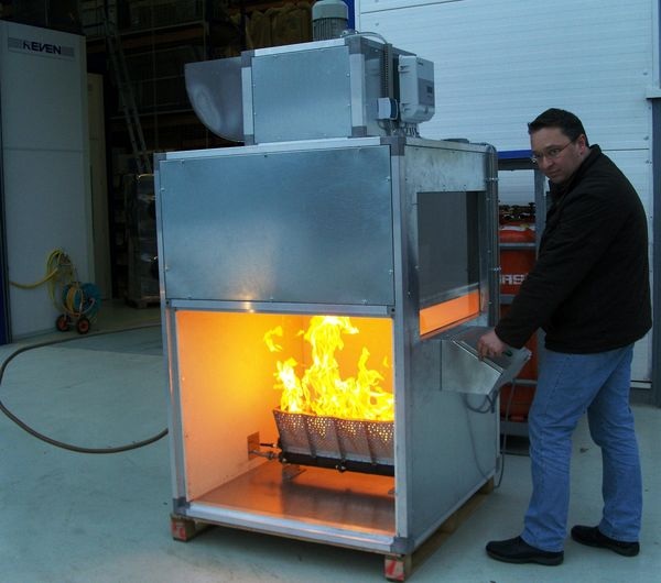 Prüfstand für Fettabscheider bei Rentschler Reven.