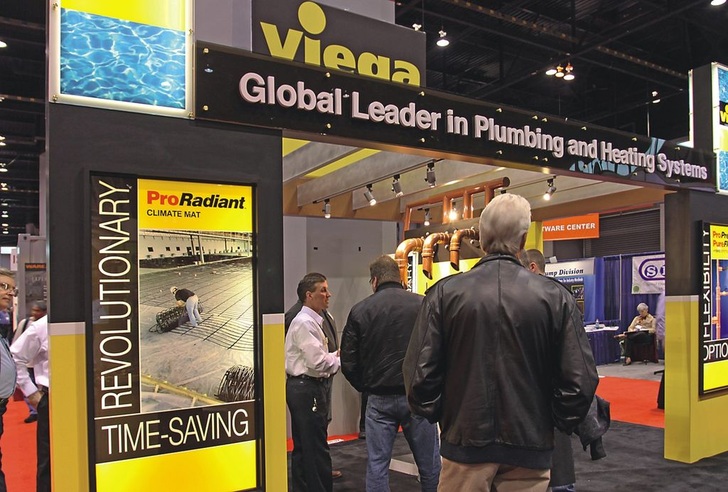 Viega sorgt derzeit mit dem Gebäudetemperiersystem “Climate Mats“ in den USA für Furore. Das im Wal-Mart Supercenter in Las Vegas eingebaute “Radiant Cooling-System“ gilt derzeit als Inbegriff für hochwirtschaftliches und energiesparendes Bauen nach LEED-Kriterien. - © Margot Dertinger-Schmid
 Viega sorgt derzeit mit dem Gebäudetemperiersystem “Climate Mats“ in den USA für Furore. Das im Wal-Mart Supercenter in Las Vegas eingebaute “Radiant Cooling-System“ gilt derzeit als Inbegriff für hochwirtschaftliches und energiesparendes Bauen nach LEED-Kriterien.