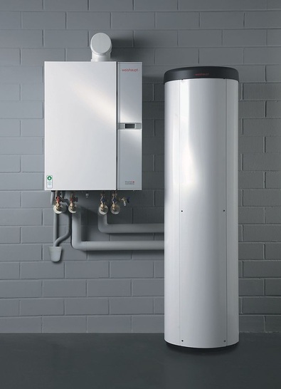 Weishaupt: Modulierendes Öl-Brennwertgerät Thermo Condens WTC-OW, hier in Verbindung mit dem Trinkwassererwärmer Aqua Tower.