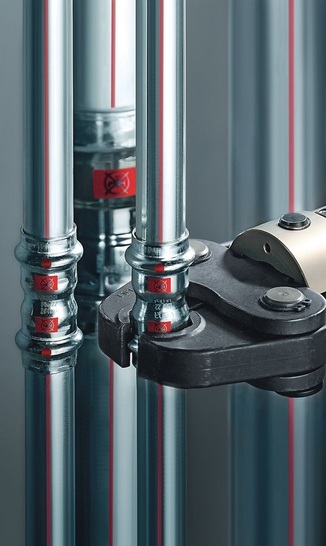 Viega: Das Prestabo-Rohrleitungssystem steht jetzt durchgängig von 12 bis 108 mm zur Verfügung. - © Viega
