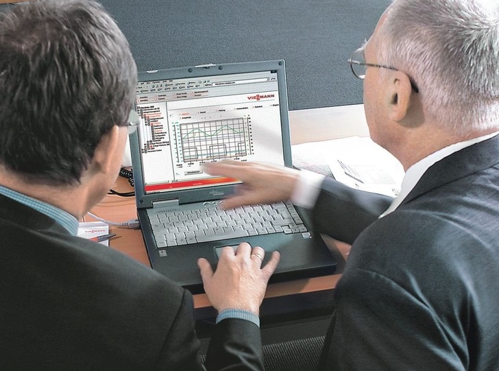 Viessmann: Die Internet-TeleControlLösung Vitocom 300 mit Vitodata 300 ermöglichten die professionelle Fernüberwachung größerer Wohnobjekte oder Nutzgebäude. - © Viessmann Werke
 Viessmann: Die Internet-TeleControlLösung Vitocom 300 mit Vitodata 300 ermöglichten die professionelle Fernüberwachung größerer Wohnobjekte oder Nutzgebäude.