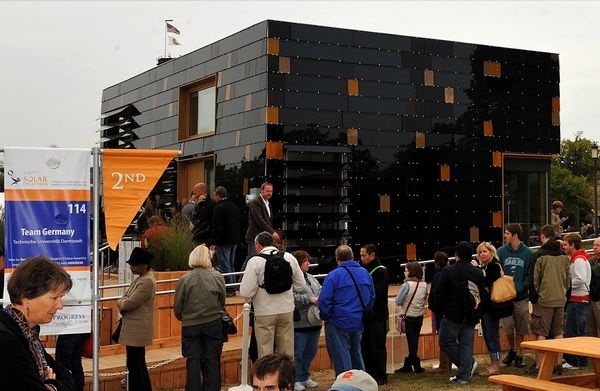 Team der TU Darmstadt hat 2009 zum zweiten Mal den Energiewettbewerb Solar Decathlon gewonnen.