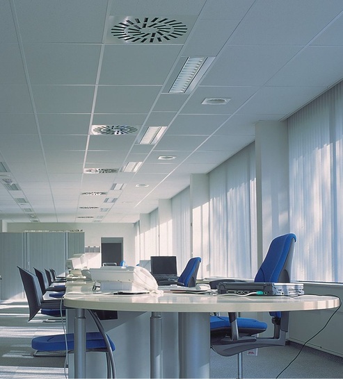 Die Einarbeitung von DX-Systemen als Heizsystem in DIN V 18599-5 vereinfacht deren energetische Bewertung erheblich und macht die Einsparpotenziale der Technologie transparent. - © DAIKIN
 Die Einarbeitung von DX-Systemen als Heizsystem in DIN V 18599-5 vereinfacht deren energetische Bewertung erheblich und macht die Einsparpotenziale der Technologie transparent.