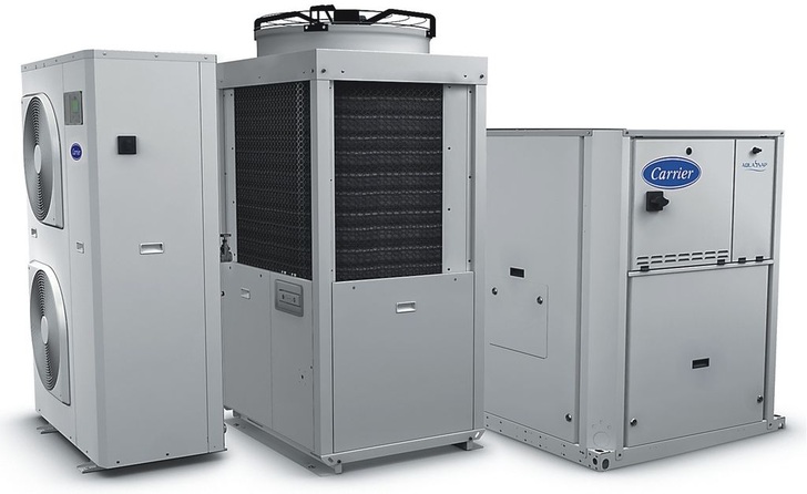 Carrier: Die luftgekühlten Kältemaschinen und Wärmepumpen der Aquasnap-Serie gibt es in drei Baugrößen mit Leistungen von 17 bis 160 kW. - © Carrier
