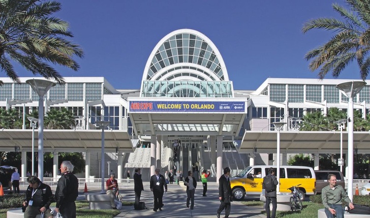 Bild 1 Mehr Besucher als erwartet kamen zur AHR Expo 2010 nach Orlando/Florida.