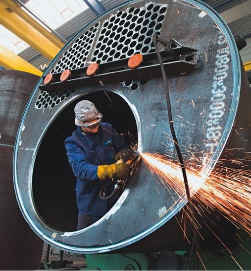 Bosch Thermotechnik: Im August 2009 wurde der Hersteller von industriellen Dampf- und Heißwasserkesseln Loos zu 100 % übernommen. In 2009 erwirtschaftete Loos mit etwa 530 Mitarbeitern einen Umsatz von rund 90 Mio. Euro. - © Bosch Thermotechnik
 Bosch Thermotechnik: Im August 2009 wurde der Hersteller von industriellen Dampf- und Heißwasserkesseln Loos zu 100 % übernommen. In 2009 erwirtschaftete Loos mit etwa 530 Mitarbeitern einen Umsatz von rund 90 Mio. Euro.