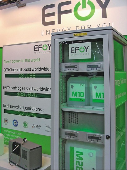 Mehr als 15000 dieser modularen Stromversorgungslösungen auf der Basis der Direktmethanol-Brennstoffzelle (DMFC) hat die Smart Fuel Cell AG, Brunnthal, bereits verkauft. - © Wolfgang Schmid
