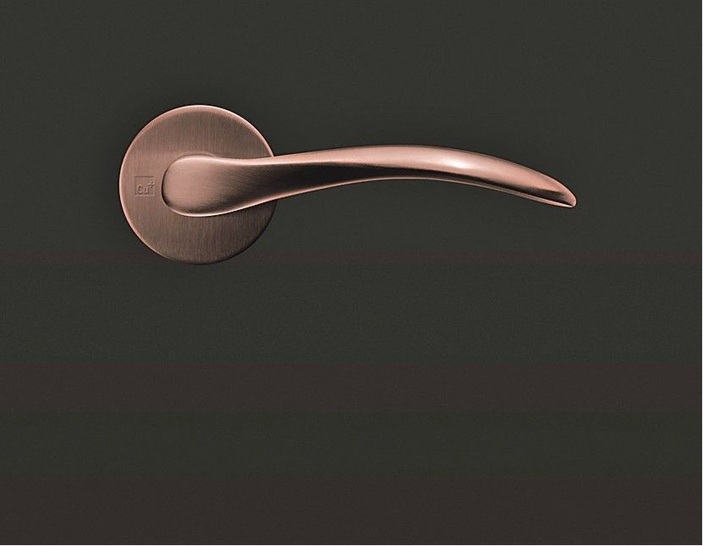 Kupfer-Türklinke mit dem Qualitätszeichen Antimicrobial Copper1).