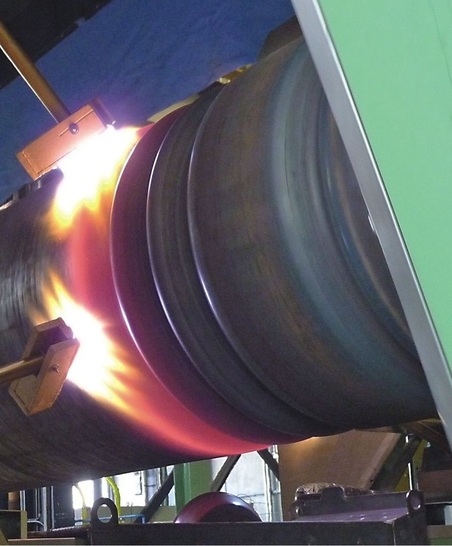 Loos: Die neue Wellrohrmaschine in Aktion.