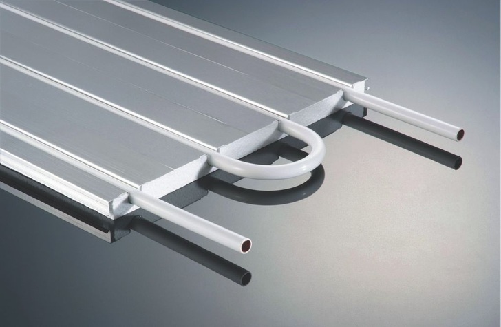 Wieland: Die Variante R6 der cupronova-Wandheizung hat eine um 30 % erhöhte Heizleistung.