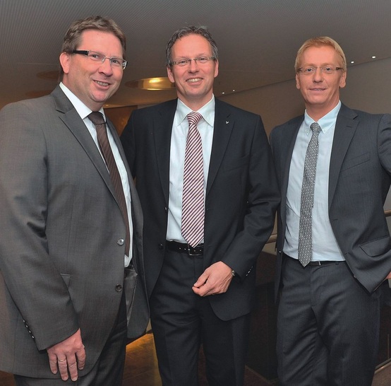 Partner bei der Akquise von Contracting-Kunden (v.l.): Alfred Gayer, Geschäftsführer RWE Energiedienstleistungen, Stefan Möllenhoff, Leiter Verkaufsregion Nord bei Viessmann und Bernd Stöhr, Geschäftsführer °celseo / EC Nord.