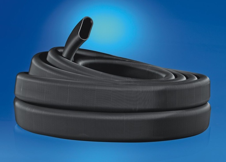 Westaflex: Quadroflex-Kunststoffrohrsystem 100 mit der Nennweite 129 × 52 mm.