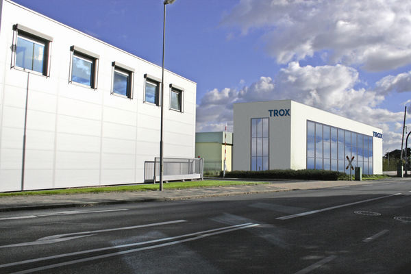 3D-Studie des neuen Verwaltungsgebäudes in Neukirchen-Vluyn. - © Trox
