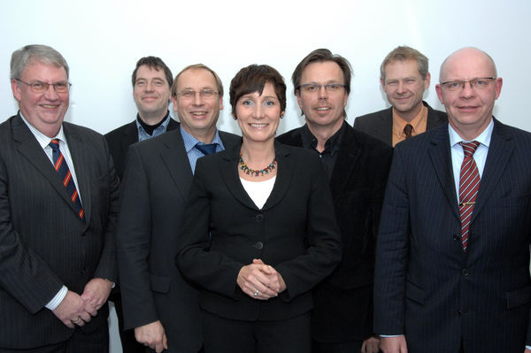 Friedrich Budde, Dr.-Ing. Tim Wameling, Udo Sahling, Angela Elis, Enno Hagenah, Prof. Dr.-Ing. Manfred Fischedick, Bernhard Funk, v.l.
