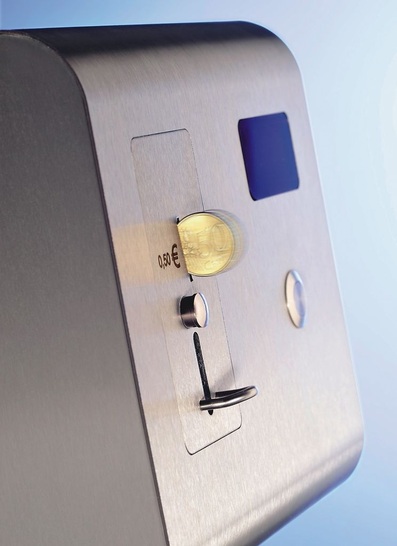 Franke Aquarotter: Aquapay-Münzkontaktgeber aus Edelstahl. - © Franke Aquarotter
 Franke Aquarotter: Aquapay-Münzkontaktgeber aus Edelstahl.