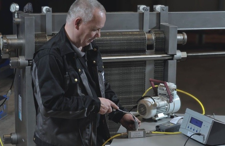 GEA PHE Systems: Schnelles Leckageprüfverfahren mit Formiergas für Plattenwärmeübertrager.