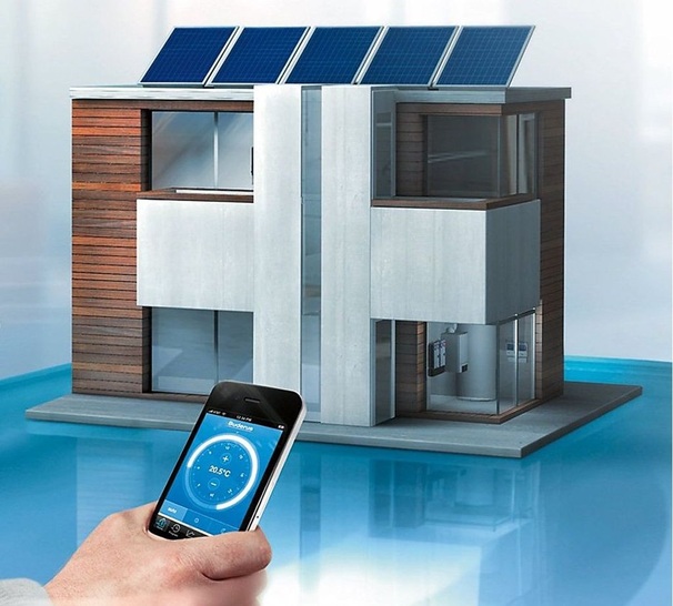 Bosch Thermotechnik hat auf der ISH 2011 u.a. eine App vorgestellt, mit der man direkt über das Internet in die Regelung der Heizungsanlage eingreifen kann. - © Bosch Thermotechnik
