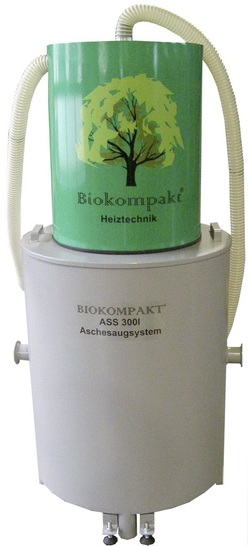 Biokompakt: Glutsicheres Aschesaugsystem für Biomasse-Heizkessel und Kaminofen.