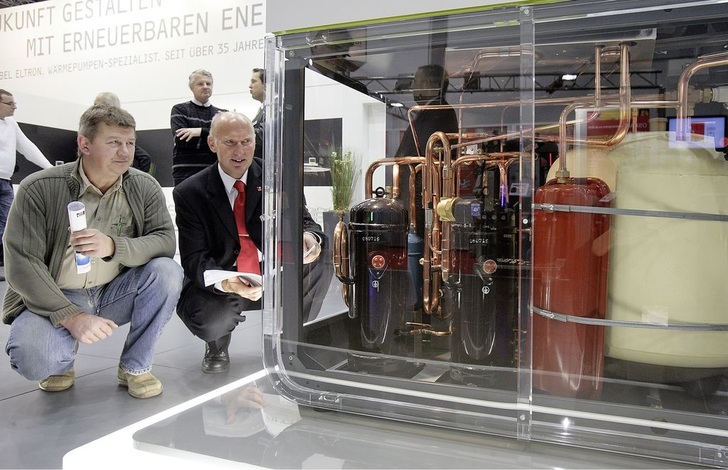 Fachgespräch auf der SHKG 2009.