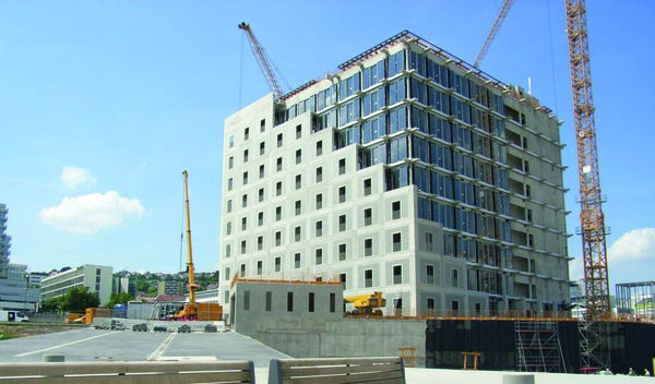 Aktuelles Referenzprojekt von Rentschler und Riedesser: Neubau der “Stadtbibliothek am Mailänder Platz“, Stuttgart (Eröffnung am 24. Oktober 2011). (Quelle: Rentschler und Riedesser)