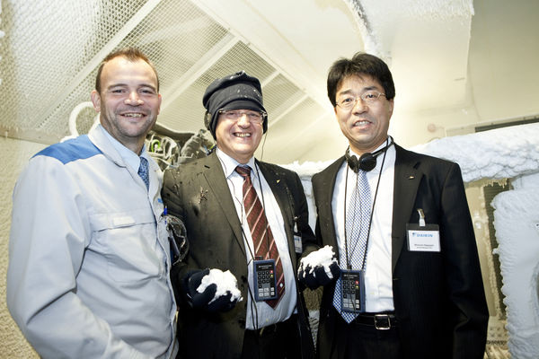 Bart Teerlynck (Deputy General Manager European Development Center), Frans Hoorelbeke (Chairman, Member of the Board) und Shinichi Nakaishi (General Manager European Development Center) (v.l.) bei der Eröffnung des European Development Centers von Daikin.