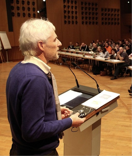 Klaus W. König.