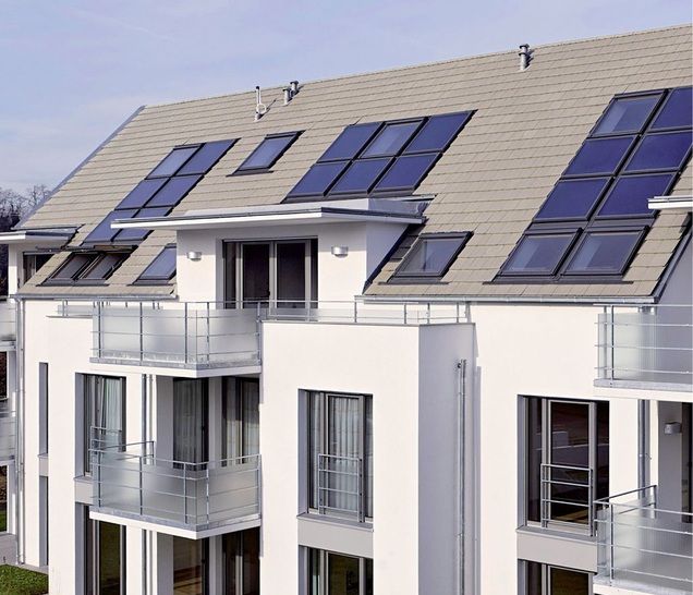 Ab 2012 bietet Viessmann Velux-Solarkollektoren zur Dachintegration an. - © Velux
