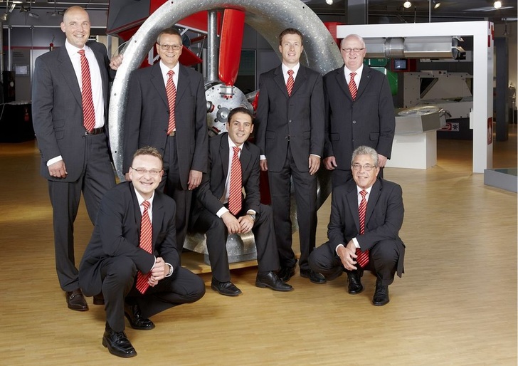 Helios: Kompetenzteam für die Technische Gebäudeausrüstung (v.l.): Dipl.-Ing. Markus Best, Dipl.-Ing. Klaus Rehm, Dipl.-Ing. Jörg Faust, State certified Engineer Timur Kamaci, Tino Voigt, Dipl.-Ing. Thomas Nickel und Rolf Koch.